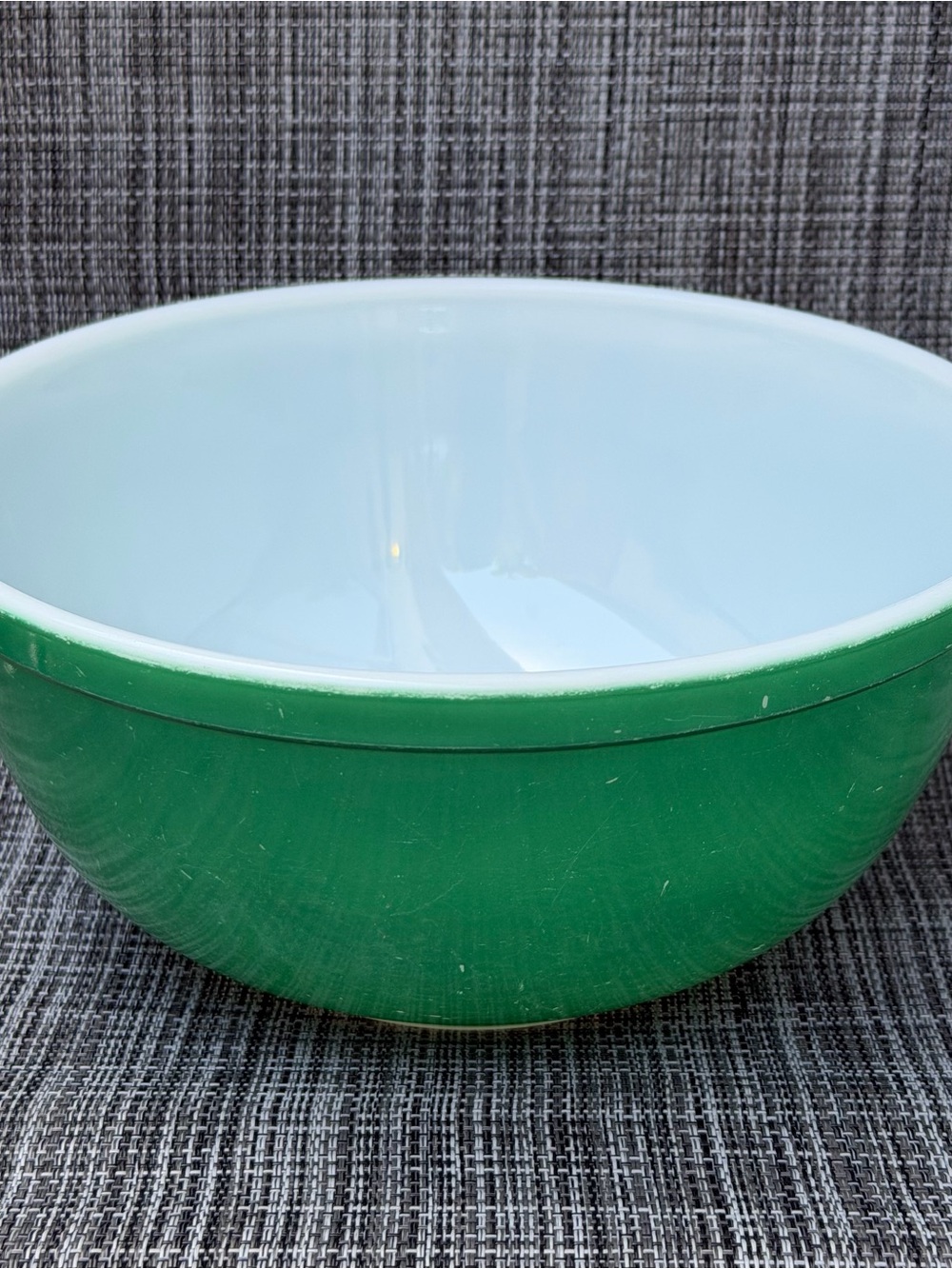 Vintage Pyrex #403 Mixing Bowl